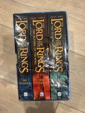 The Lord or the Rings Book set - UK Edition